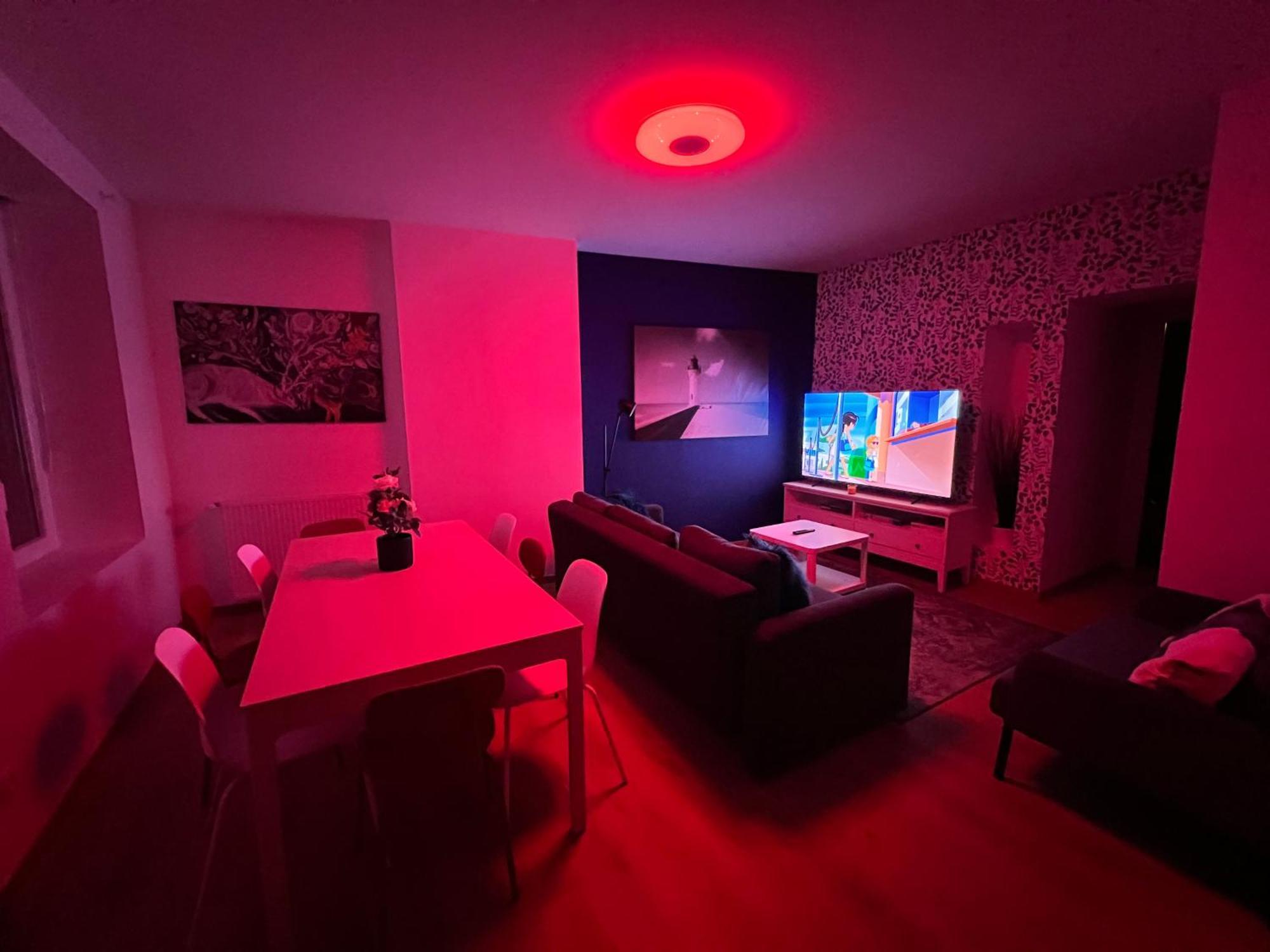 24 Chic & Cosy Grand Appart 88M2 Parking Gratuit Hypercentre Netflix Saint-Etienne  Exterior photo
