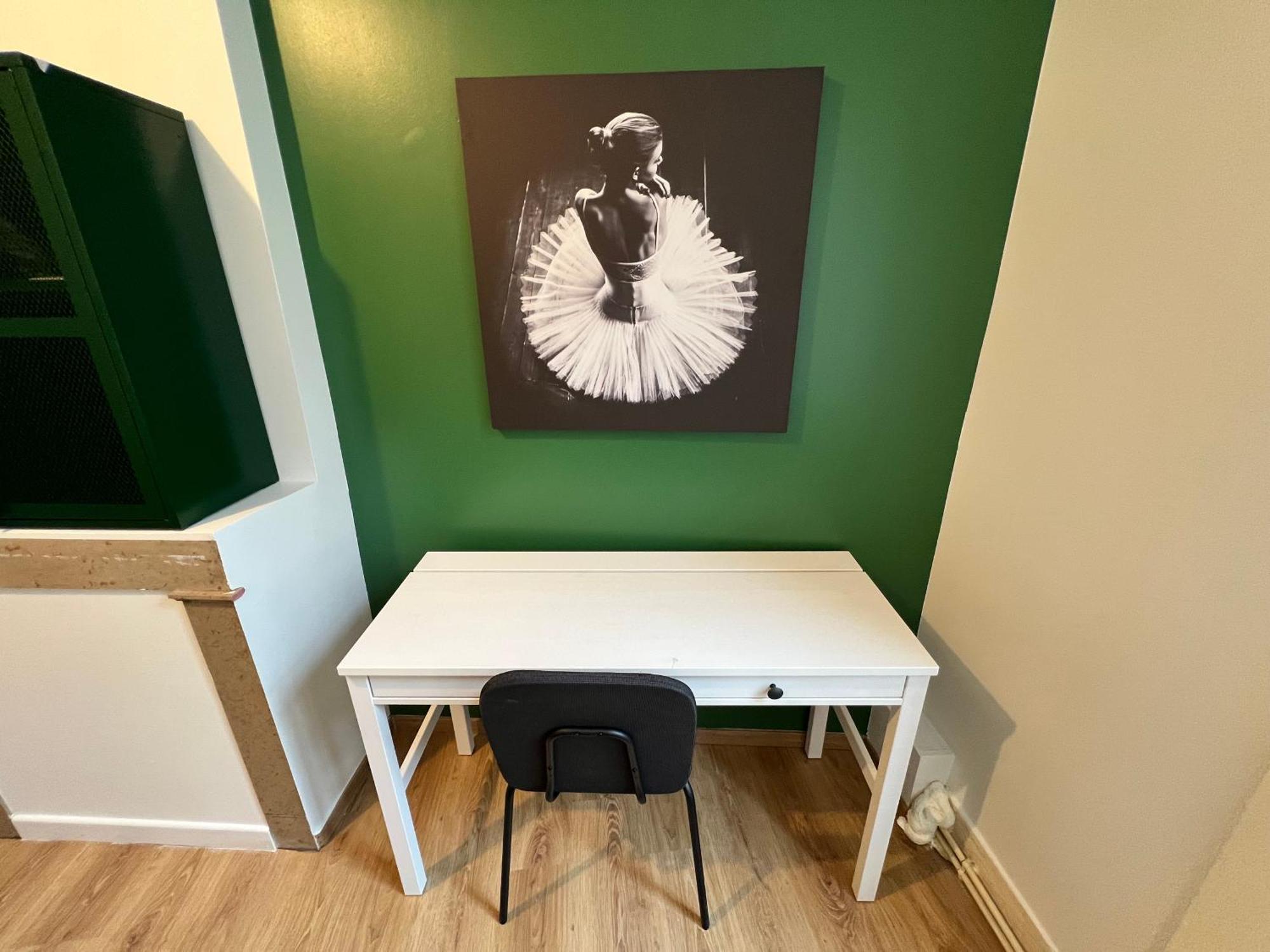 24 Chic & Cosy Grand Appart 88M2 Parking Gratuit Hypercentre Netflix Saint-Etienne  Exterior photo